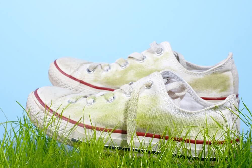 grass stains on sneakers