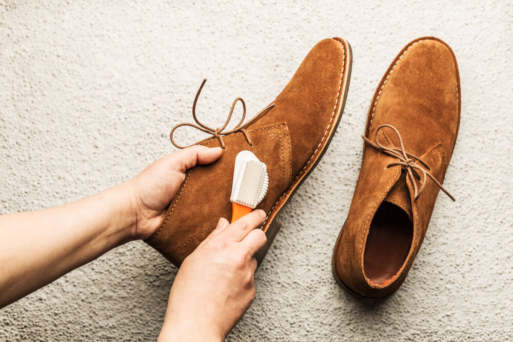 how to clean suede shoes