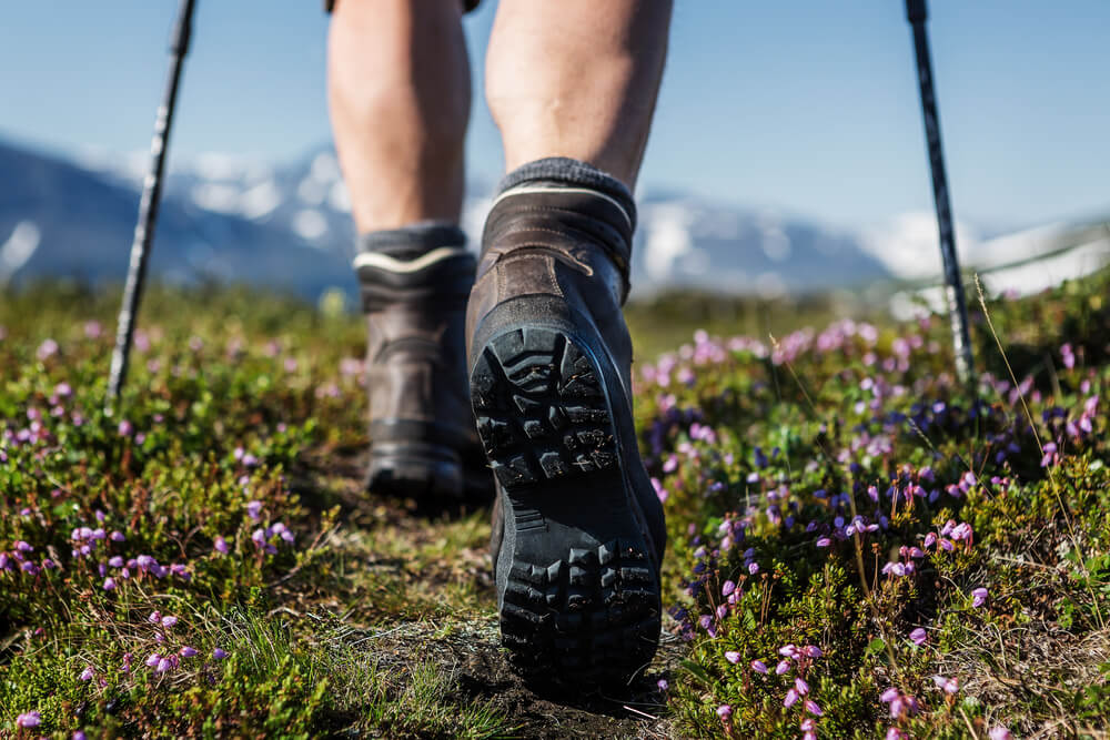 when to repair and replace your hiking boots